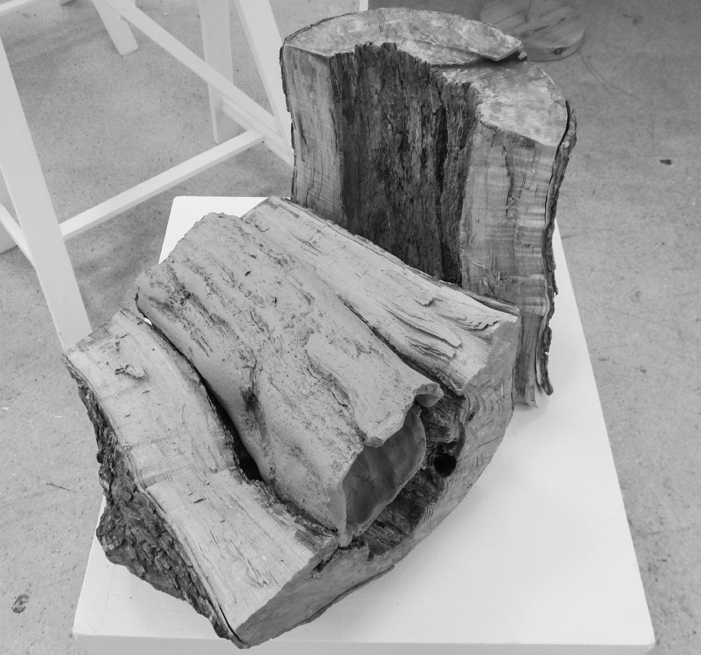 Ceramic elm vessel, oxide-washed surface