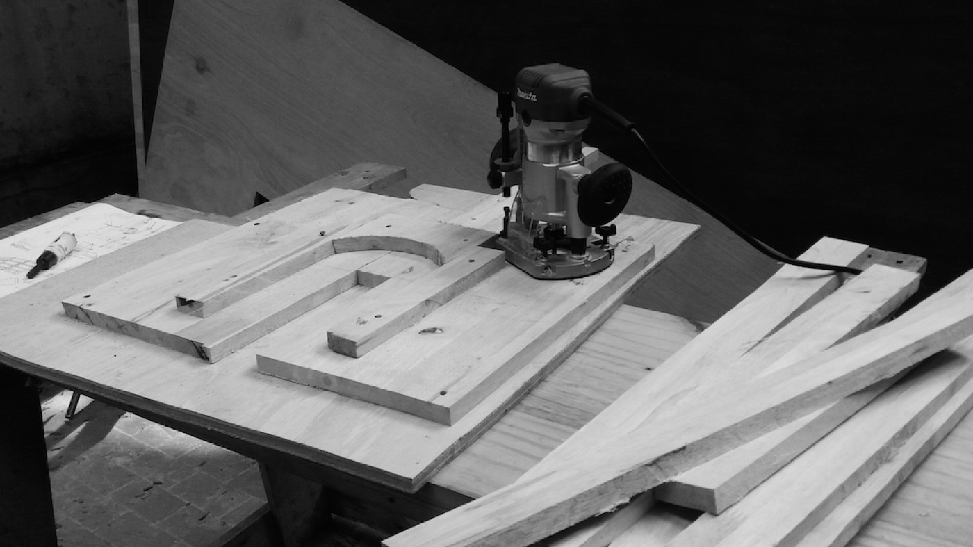 Routing the planter frames